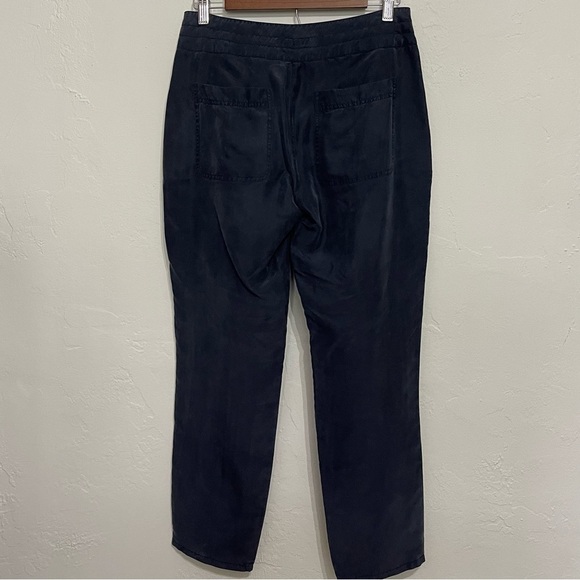 Theory 100% Silk Navy Tapered Pant Minimalist Contemporary Casual - Picture 5 of 10